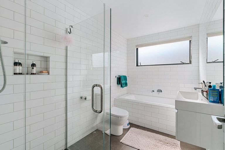 Photo of property in 13 Lauder Street, Lake Hayes, Queenstown, 9304