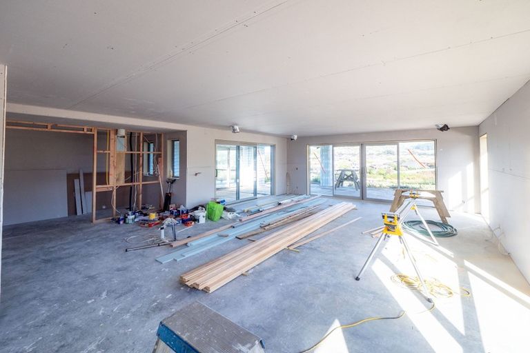 Photo of property in 44 Farnworth Terrace, Glenside, Wellington, 6037