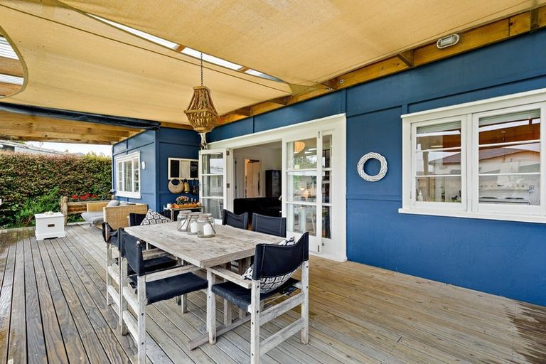 Photo of property in 24 Harbour View Road, Point Wells, Warkworth, 0986