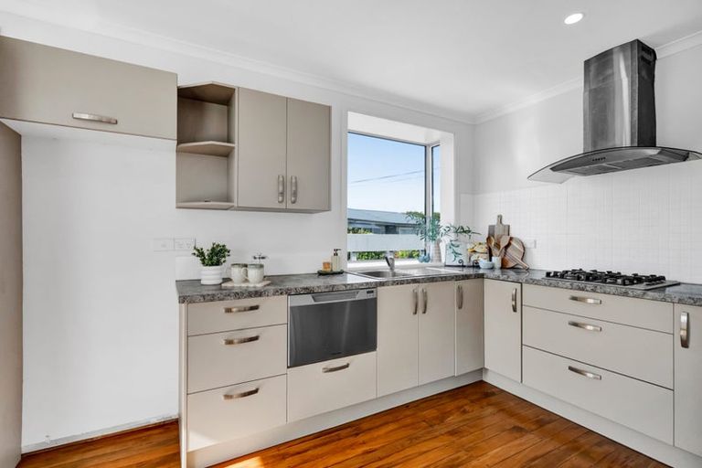 Photo of property in 7 Hulke Crescent, Bell Block, New Plymouth, 4312