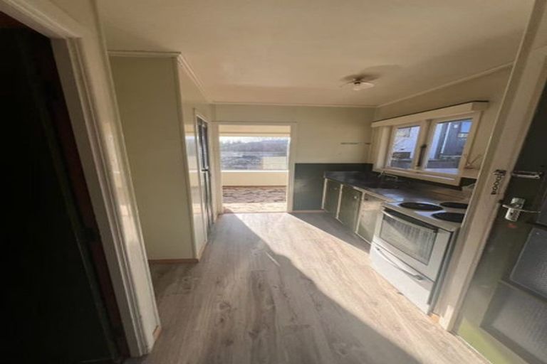 Photo of property in 65 Kervil Avenue, Te Atatu Peninsula, Auckland, 0610
