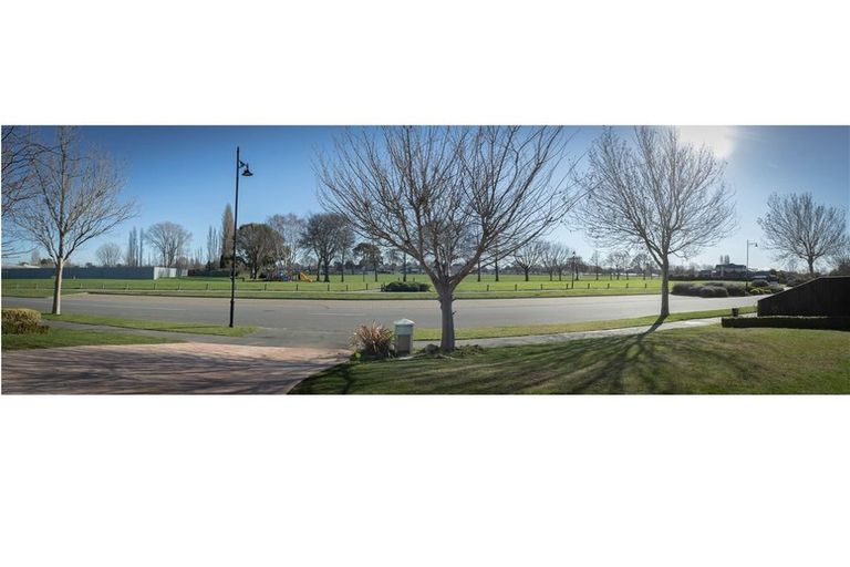 Photo of property in 34 Glasnevin Drive, Casebrook, Christchurch, 8051