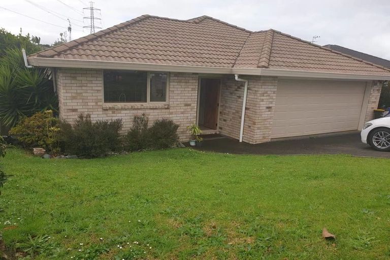 Photo of property in 6 Kumar Place, The Gardens, Auckland, 2105