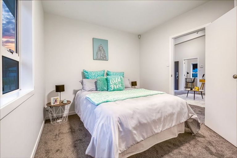 Photo of property in 5 Duchess Way, Riverhead, 0820