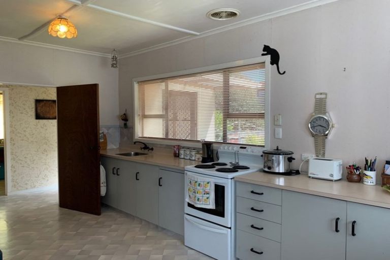 Photo of property in 29 Parris Street, Waitara, 4320