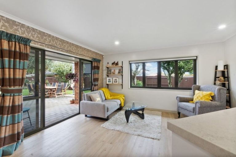 Photo of property in 3 Kenneth Place, Rototuna, Hamilton, 3210