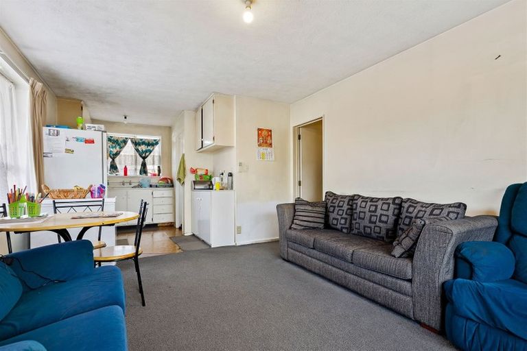 Photo of property in 2/11 Rutherford Street, Woolston, Christchurch, 8023