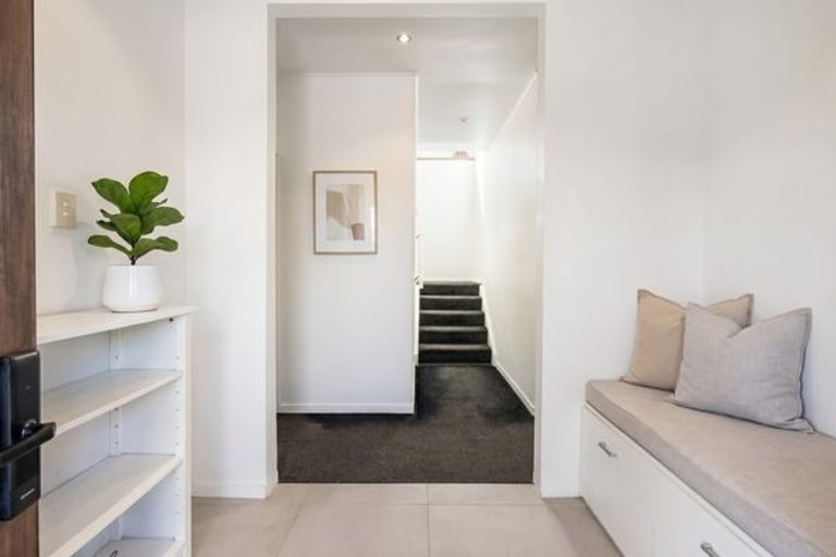 Photo of property in 820 Whangaparaoa Road, Manly, Whangaparaoa, 0930