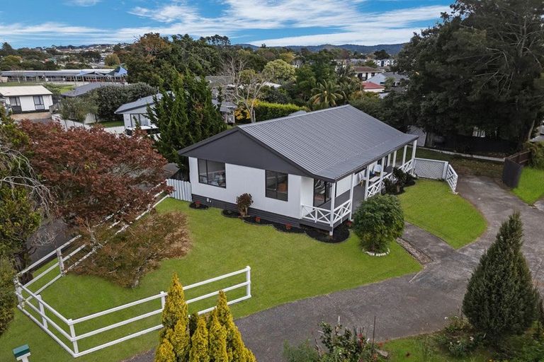 Photo of property in 3/9 Ireland Place, Ranui, Auckland, 0612