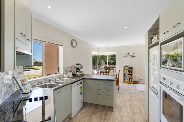 Photo of property in 79 Parata Street, Waikanae, 5036