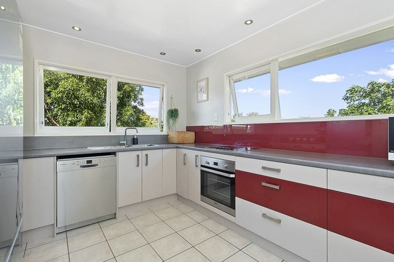 Photo of property in 34 Chedworth Avenue, Chedworth, Hamilton, 3210