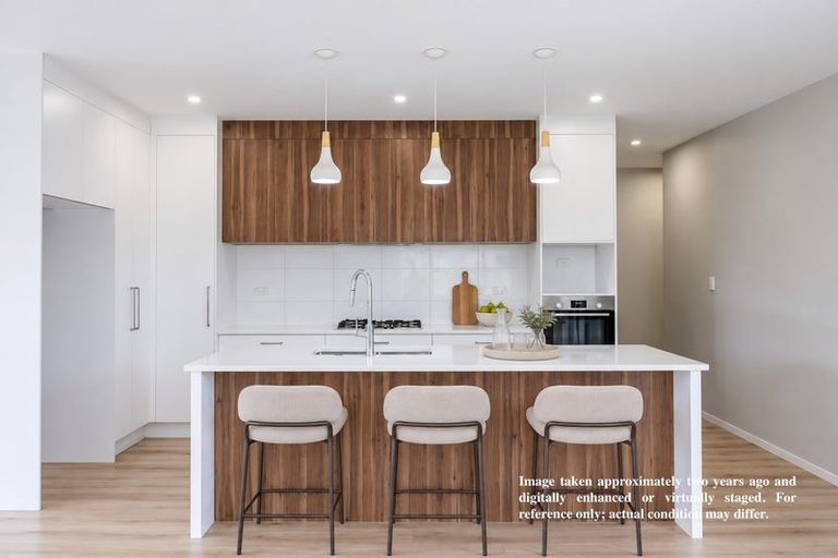 Photo of property in 15 Ropere Street, Kumeu, 0810