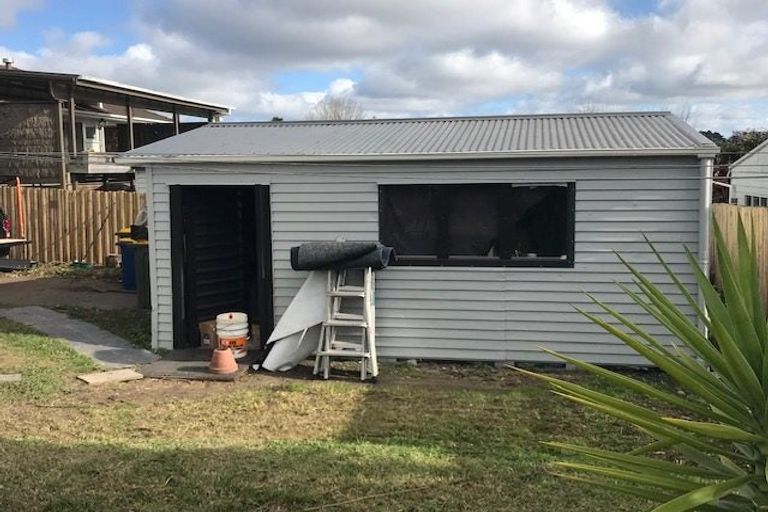 Photo of property in 7 Devonshire Road, Unsworth Heights, Auckland, 0632