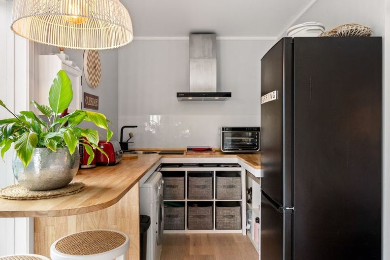 Photo of property in 225 Wheatstone Road, Wainui, Gisborne, 4073