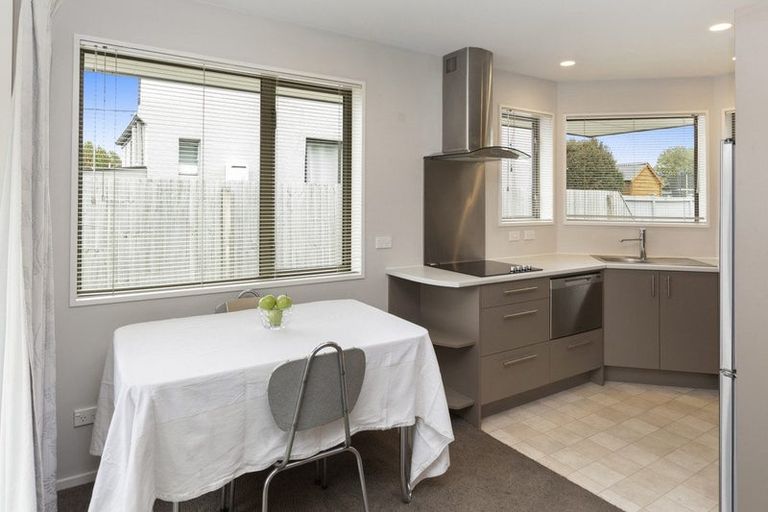 Photo of property in 2/67 Marshland Road, Shirley, Christchurch, 8061