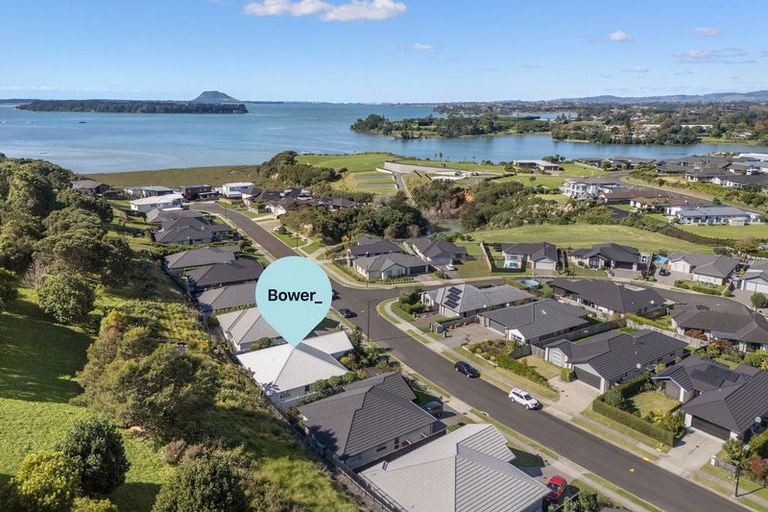 Photo of property in 29 Lakeside Terrace, Omokoroa, 3114