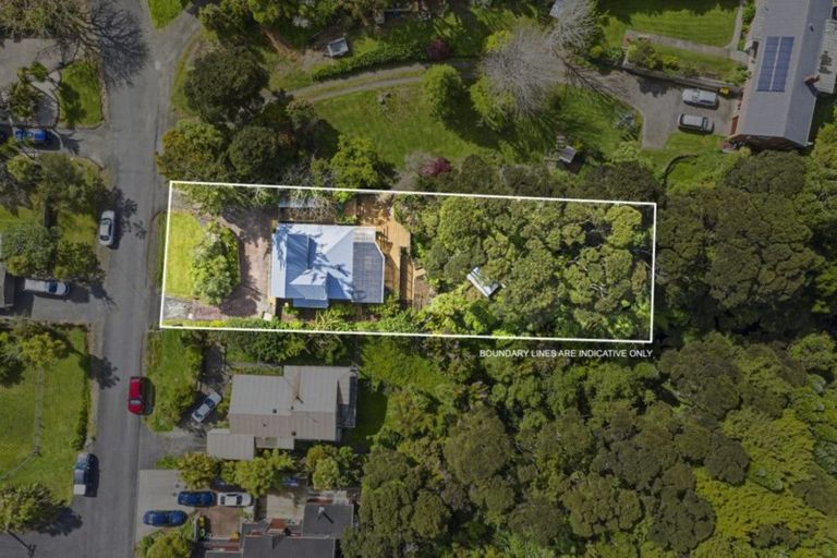 Photo of property in 27 Awhiorangi Promenade, Swanson, Auckland, 0816