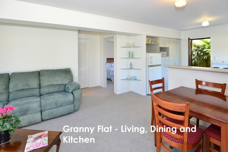 Photo of property in 61 Maygrove Drive, Orewa, 0931