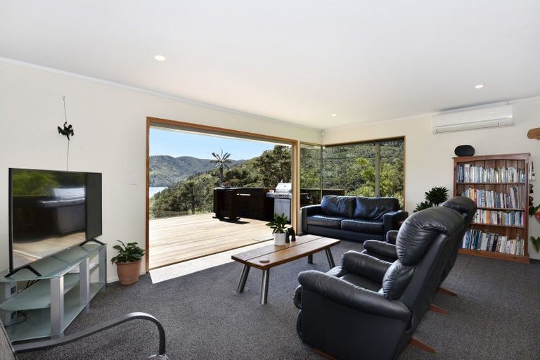 Photo of property in 51 Old Mill Road, Okiwi Bay, French Pass, 7193