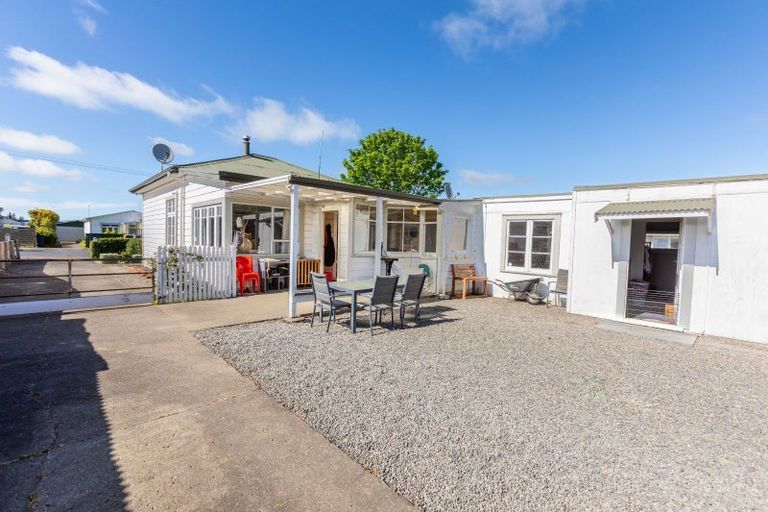 Photo of property in 41 Burns Street, Dannevirke, 4930
