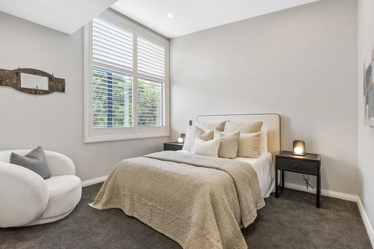 Photo of property in 99 Exmouth Road, Northcote, Auckland, 0627