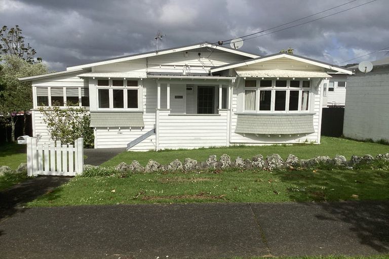 Photo of property in 11 Counsel Terrace, Mount Albert, Auckland, 1025