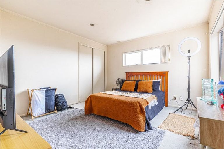 Photo of property in 12/520 Don Buck Road, Westgate, Auckland, 0614