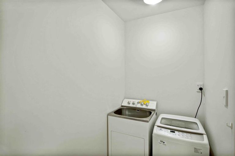 Photo of property in 52i Marshland Road, Shirley, Christchurch, 8061