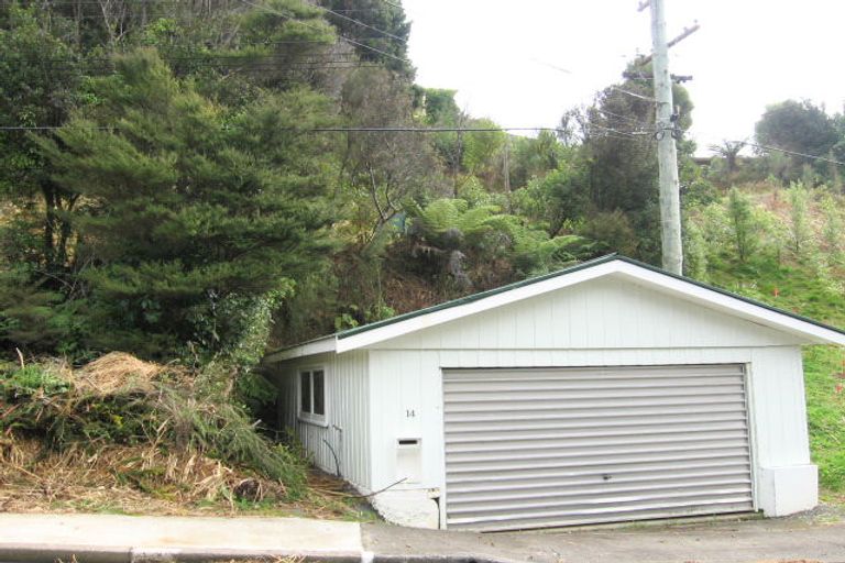 Photo of property in 14 Wyndham Road, Pinehaven, Upper Hutt, 5019