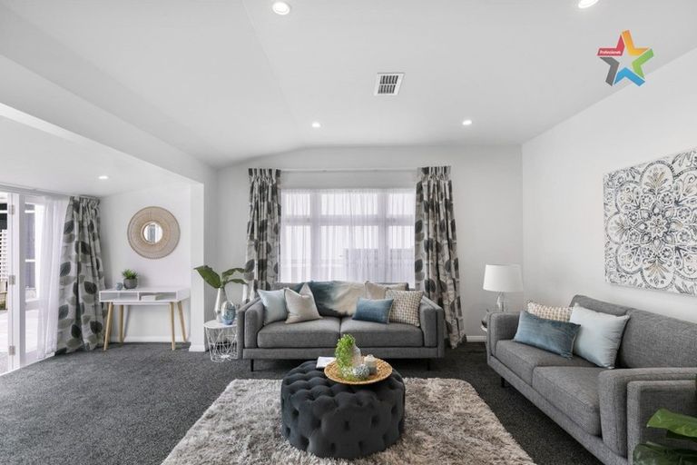 Photo of property in 9 Queen Street, Petone, Lower Hutt, 5012