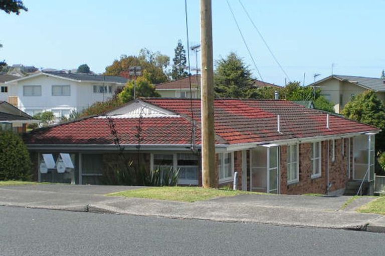 Photo of property in 2/203 Forrest Hill Road, Forrest Hill, Auckland, 0620