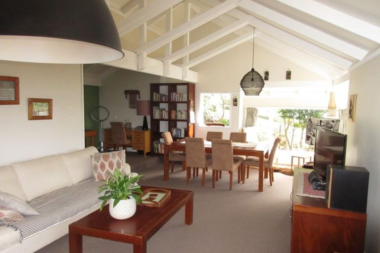 Photo of property in 41 Rajkot Terrace, Broadmeadows, Wellington, 6035