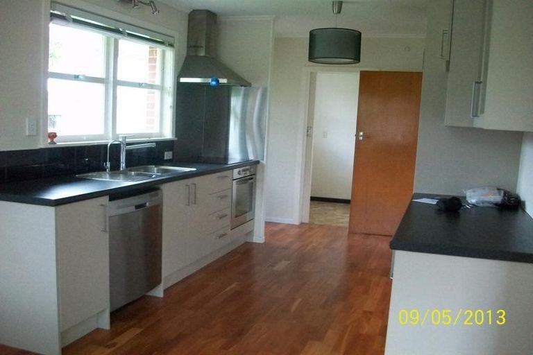 Photo of property in 45 Sherwood Avenue, Te Atatu South, Auckland, 0610