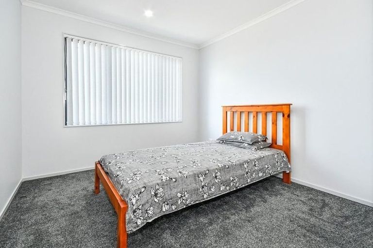 Photo of property in 125b Manuroa Road, Takanini, 2112