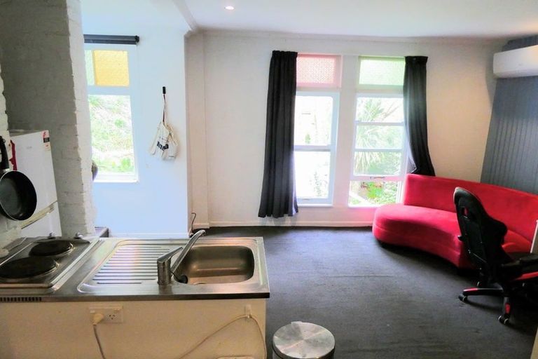 Photo of property in 23 Grass Street, Roseneath, Wellington, 6011