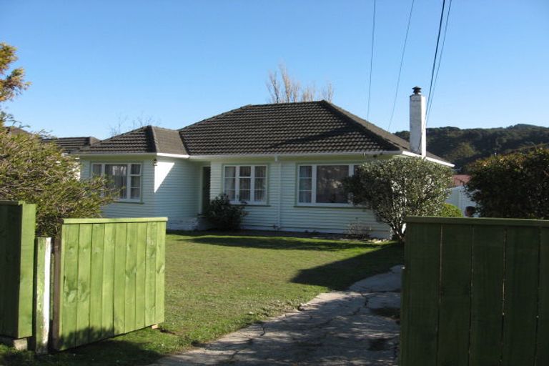 Photo of property in 23 Bull Avenue, Wainuiomata, Lower Hutt, 5014