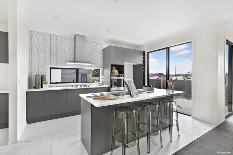 Photo of property in 51a Hayfield Way, Karaka, Papakura, 2113