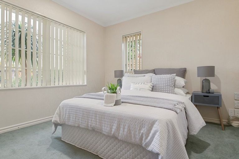 Photo of property in 111 Gravatt Road, Papamoa Beach, Papamoa, 3118