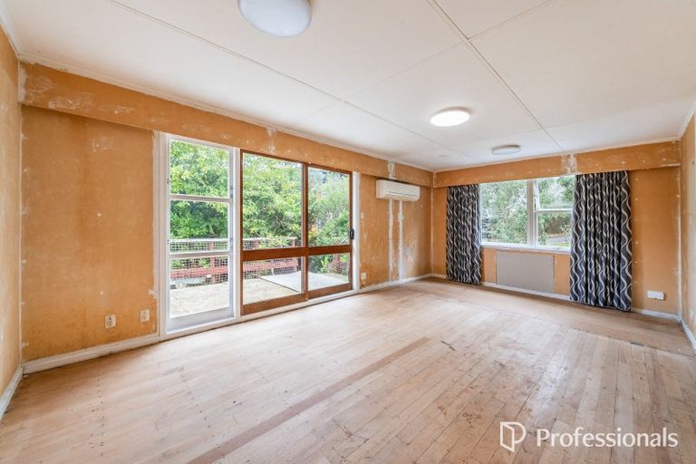 Photo of property in 49 Wright Street, Wainuiomata, Lower Hutt, 5014