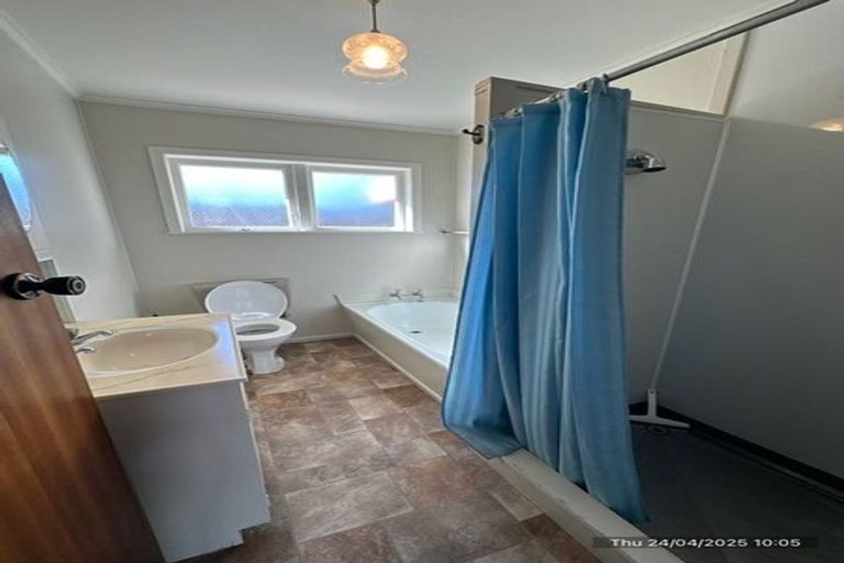 Photo of property in 2/14 Oaklands Road, Mount Eden, Auckland, 1024