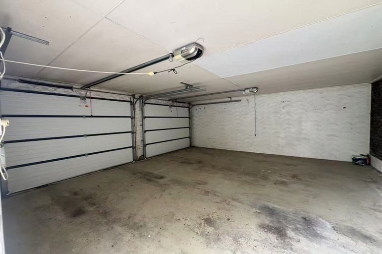 Photo of property in 5 Stapleford Crescent, Browns Bay, Auckland, 0630