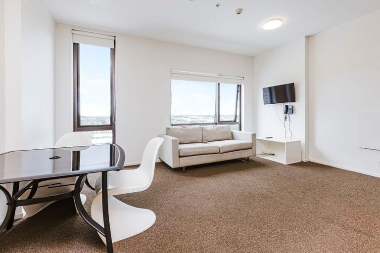 Photo of property in Twin Towers, 1111/17 Putney Way, Manukau, Auckland, 2104