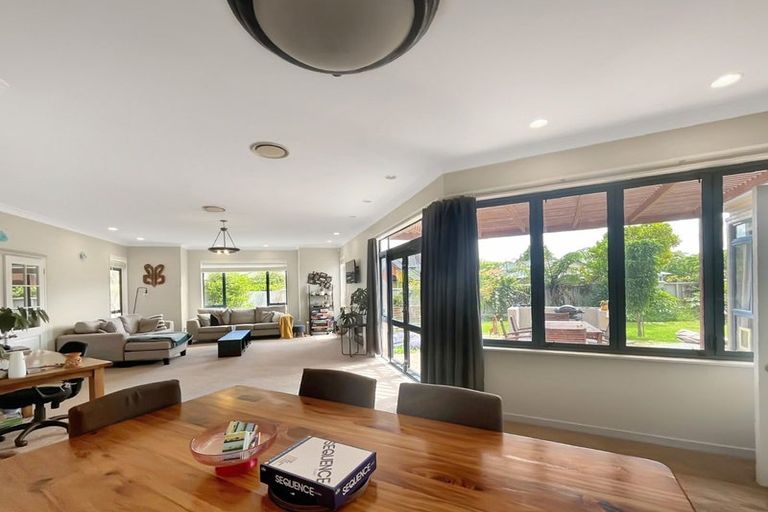 Photo of property in 6 Balmoral Drive, Terrace End, Palmerston North, 4410