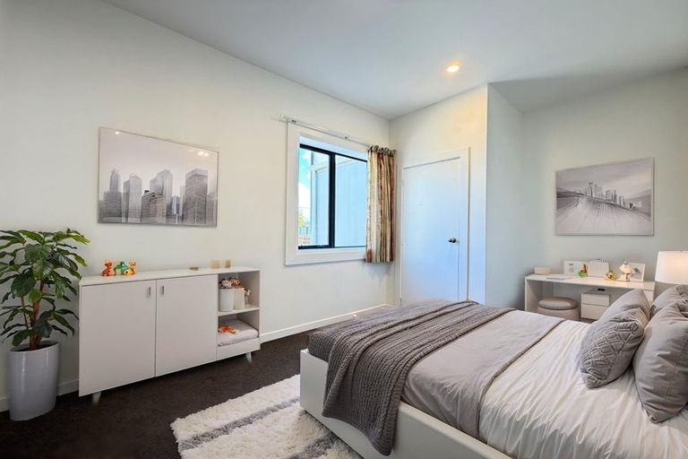 Photo of property in 8 Avon Street, Waterloo, Lower Hutt, 5011