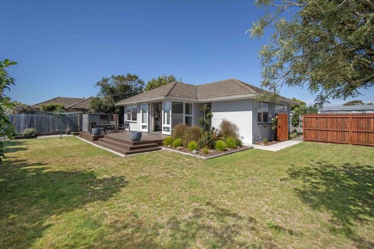 Photo of property in 54 Castletown Place, New Brighton, Christchurch, 8083