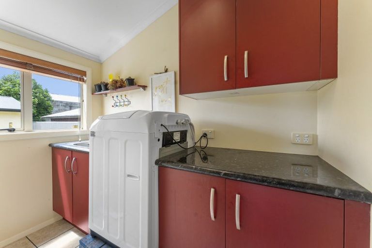 Photo of property in 551 Ruahine Street, Hokowhitu, Palmerston North, 4410