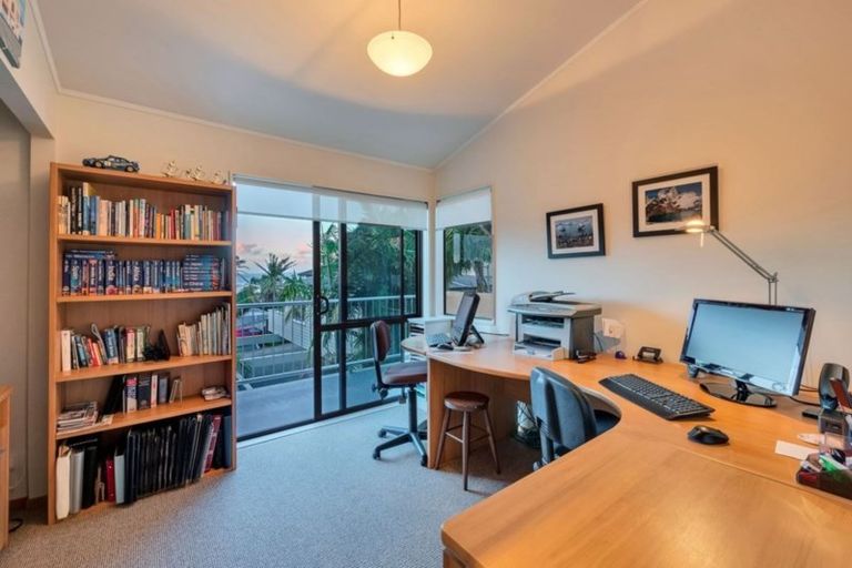 Photo of property in 9a Huntly Road, Campbells Bay, Auckland, 0630