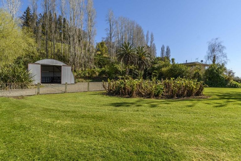 Photo of property in 30 Ngapeke Road, Welcome Bay, Tauranga, 3175
