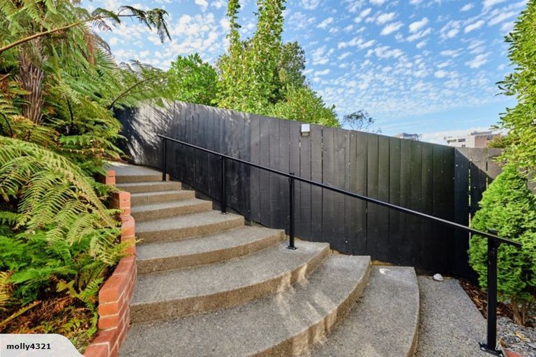 Photo of property in 57 Bolton Street, Kelburn, Wellington, 6012