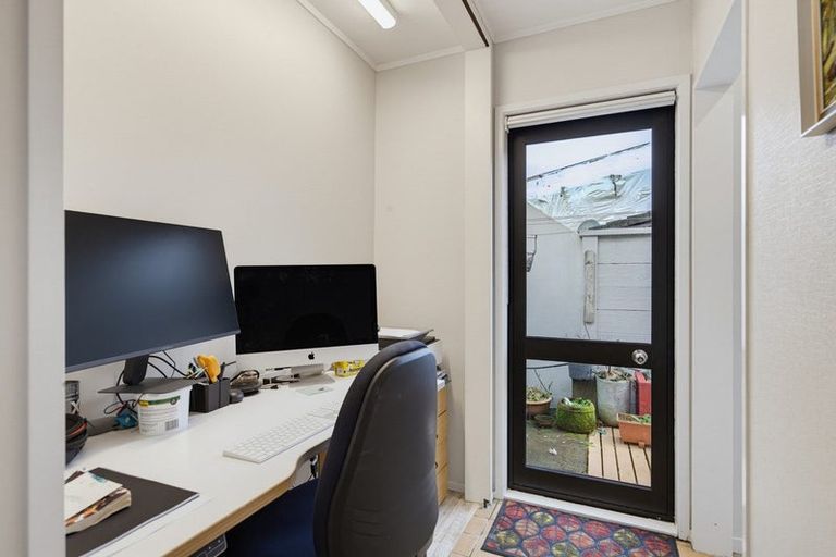 Photo of property in 21 Rama Crescent, Khandallah, Wellington, 6035